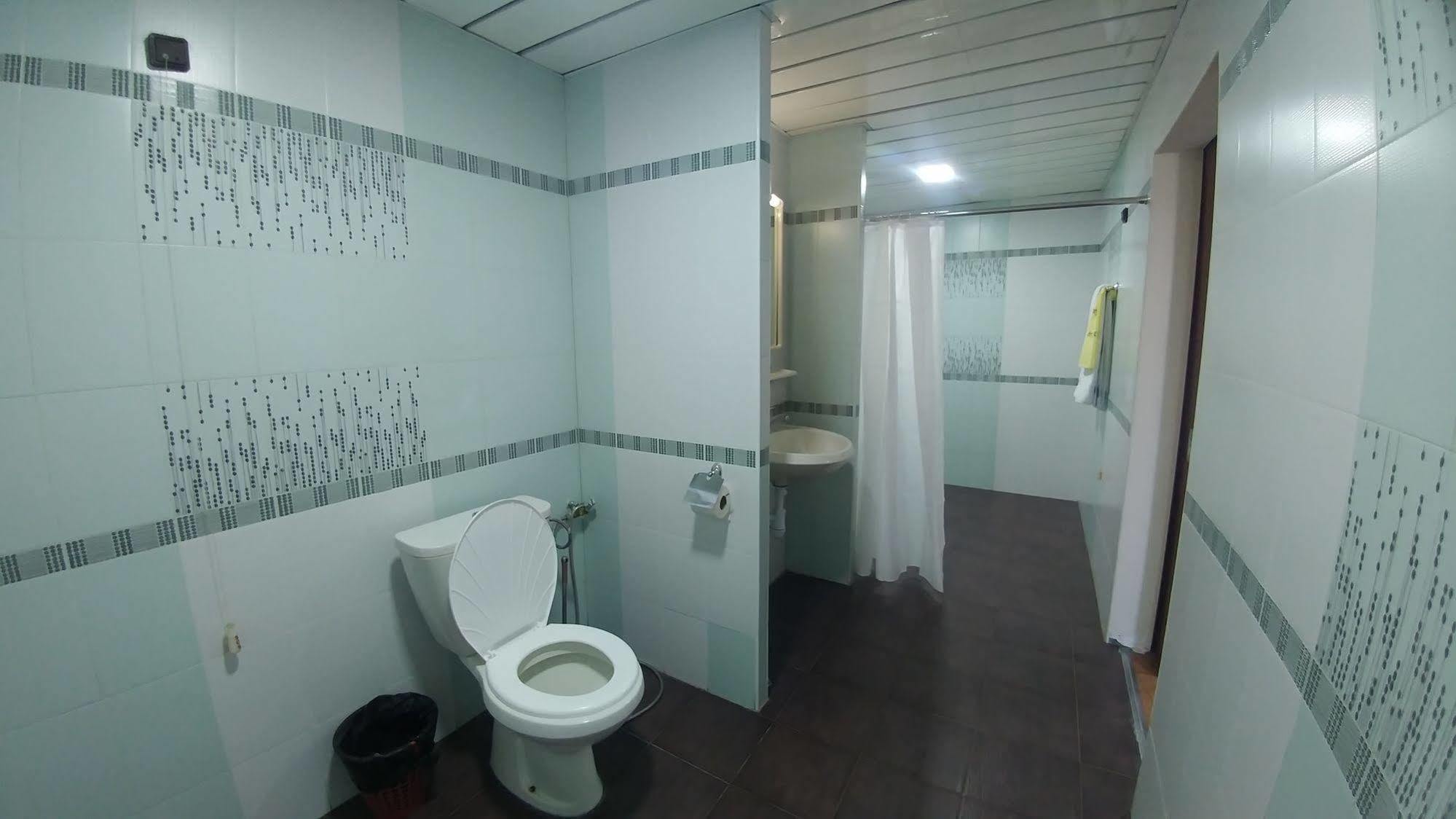 Cross Health Spa Center Erywań Zewnętrze zdjęcie